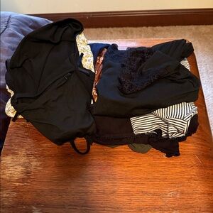 8 Random Crop Tops Women's Clothing Bundle